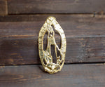 VIRGEN DE GUADALUPE Virgin Mary pinback nickel plated Button/Badge Plaque